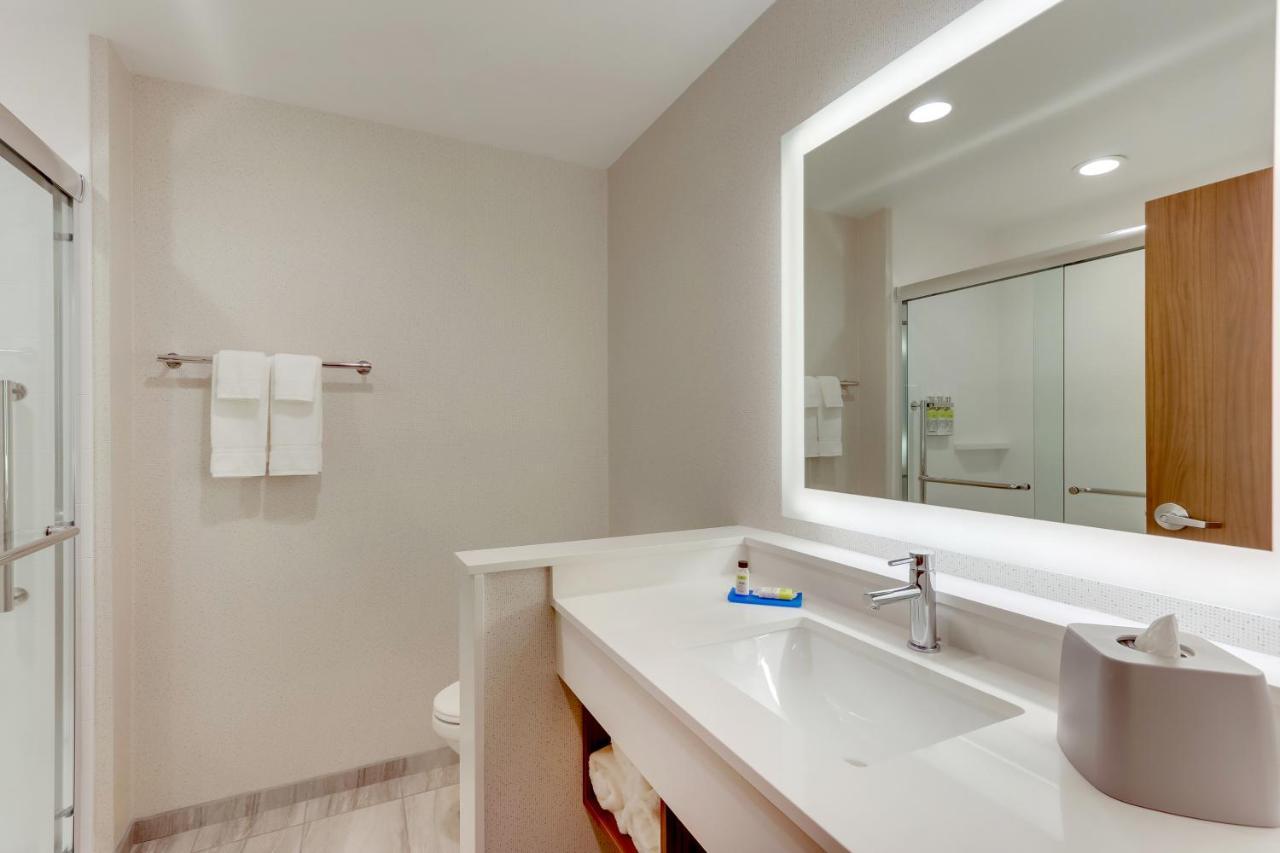 Holiday Inn Express & Suites - Winston - Salem Sw - Clemmons By Ihg Екстериор снимка