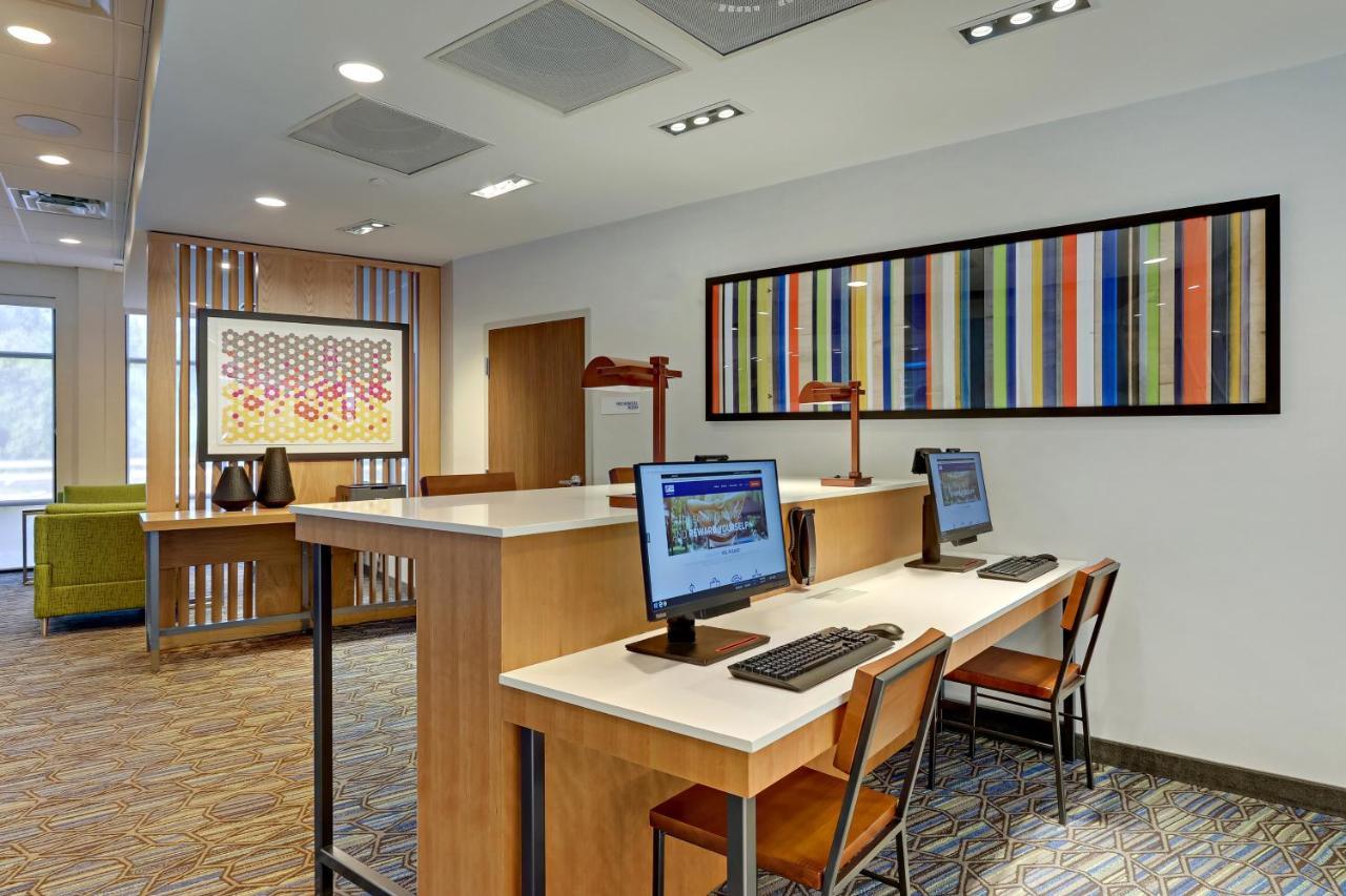 Holiday Inn Express & Suites - Winston - Salem Sw - Clemmons By Ihg Екстериор снимка