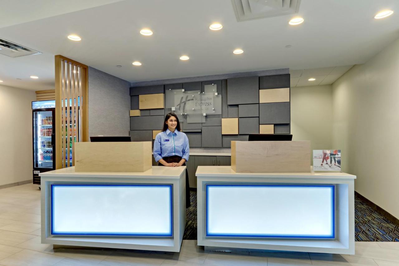 Holiday Inn Express & Suites - Winston - Salem Sw - Clemmons By Ihg Екстериор снимка