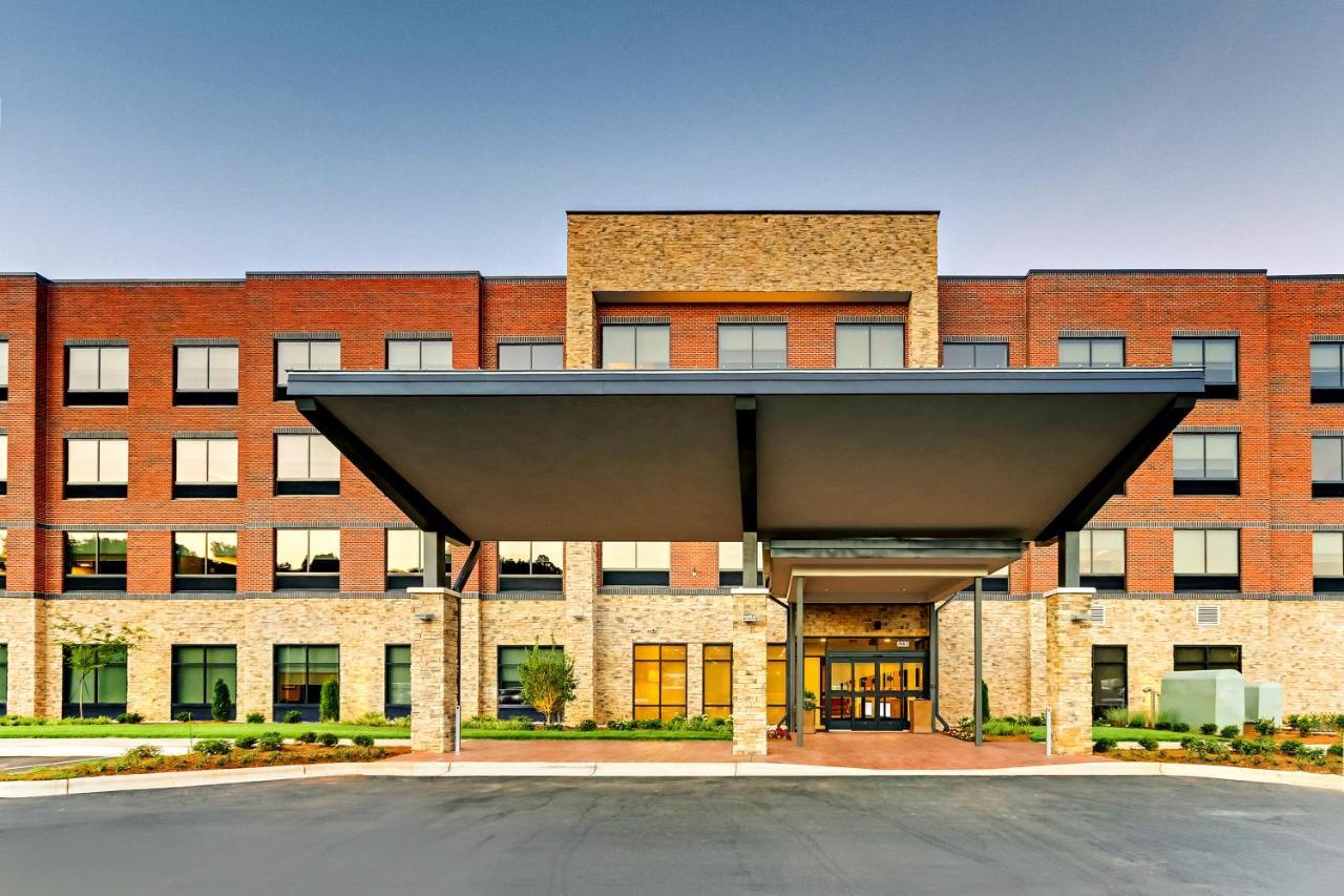 Holiday Inn Express & Suites - Winston - Salem Sw - Clemmons By Ihg Екстериор снимка